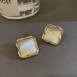 High-grade  resin earrings